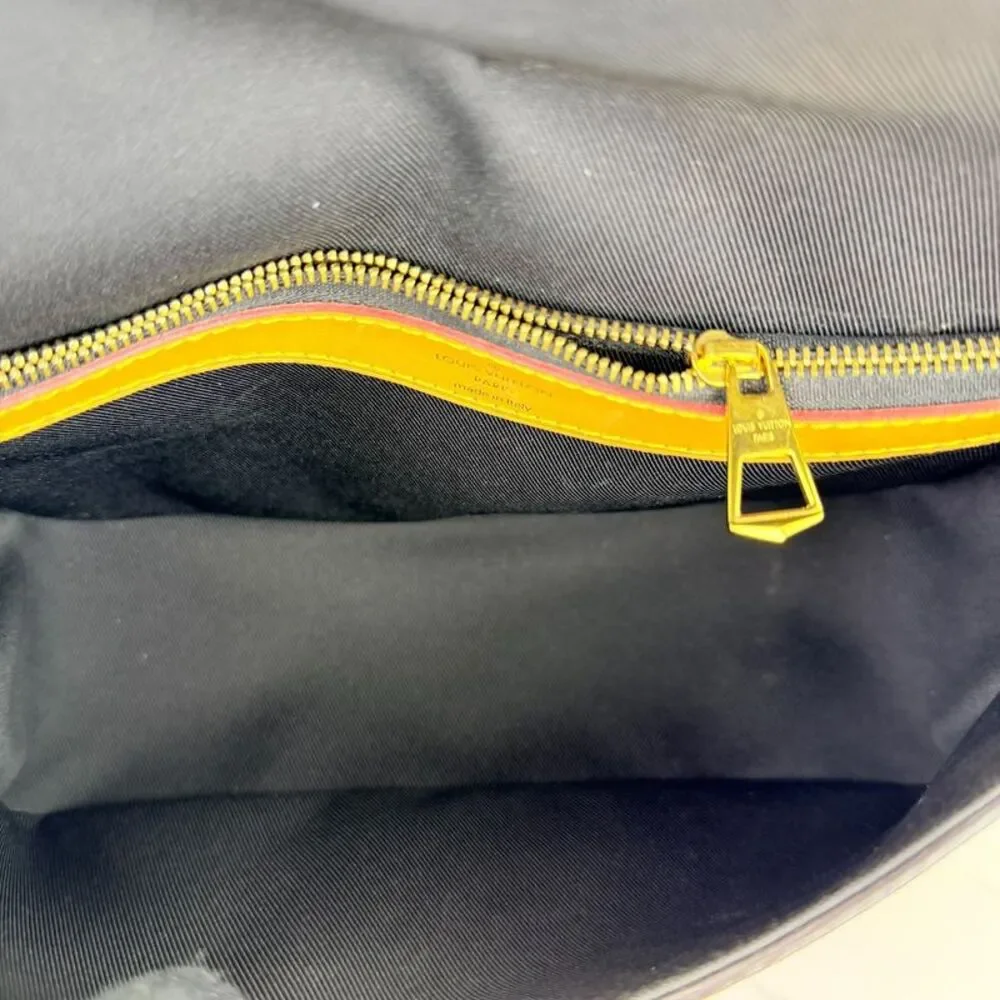 Louis Vuitton Women Pre-Loved Bag Very Good Condition